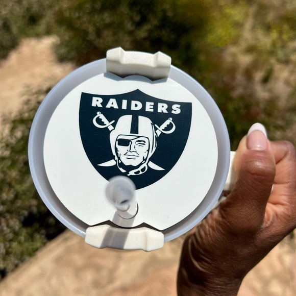 🏈 Raiders Stanley Cup Topper - Picture 3 of 4
